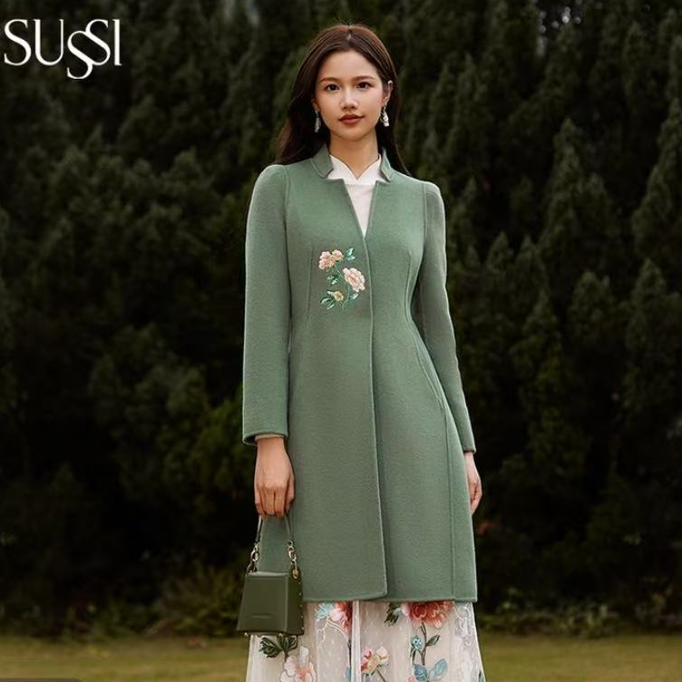 SUSSI/古色24秋冬商场同款双面呢立领刺绣大衣收腰女