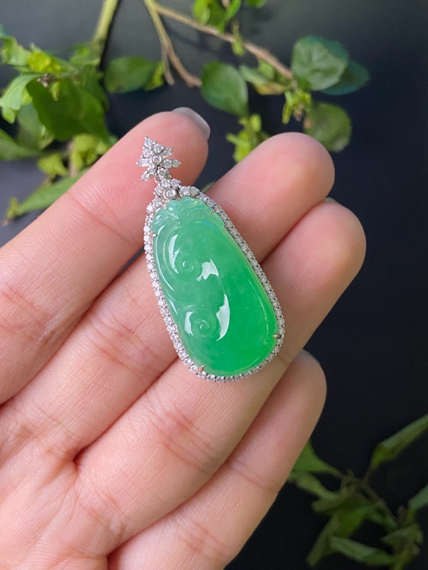 天然缅甸A货翡翠-如意05