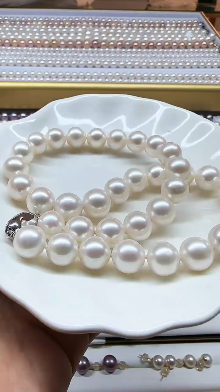 【闪购商品】淡水珍珠颈饰银S925镶嵌淡水珍珠