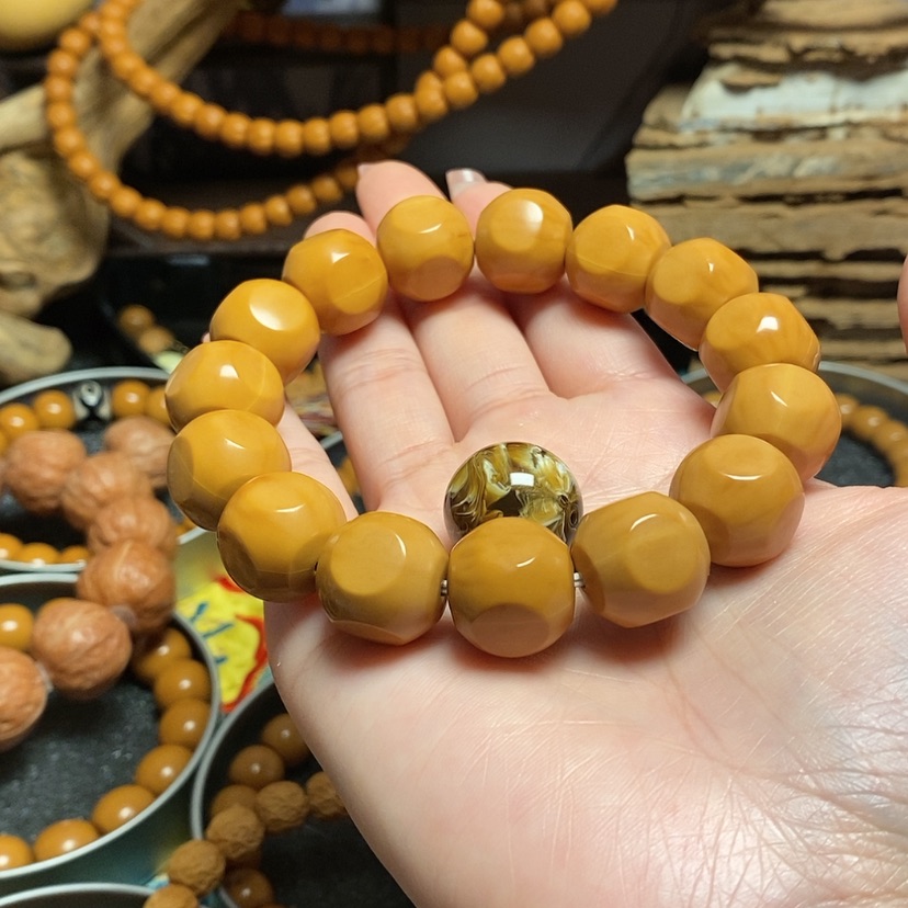 【闪购商品】猴头核桃吊坠ㅤ****