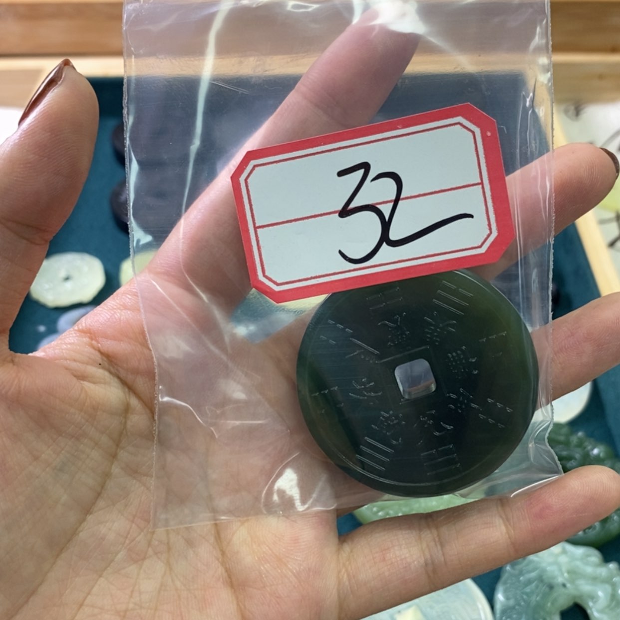 【闪购商品】蛇纹石玉颈饰未镶嵌Y**R32