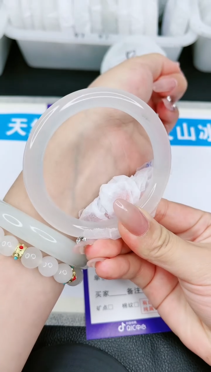 【闪购商品】石英质玉手镯未镶嵌（多样性发一）318-58+