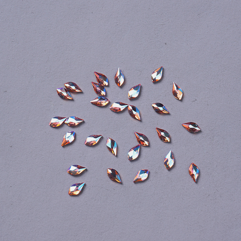 奥地利正品华子《平底异形》2205花瓣（7.5mm）迷你超闪美甲钻