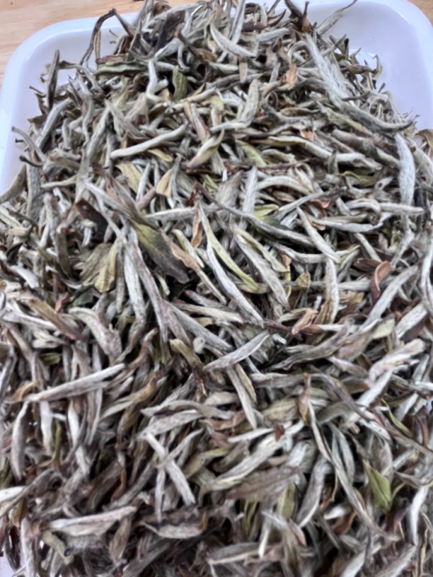 2018荒野银针福鼎白茶特级白毫银针高山野放茶毫香蜜韵散茶