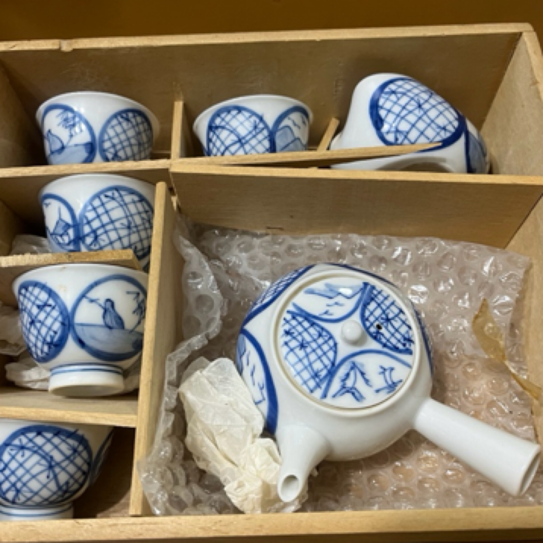 舶来精美青花山水茶具7件套（壶130ml)（不是原盒）