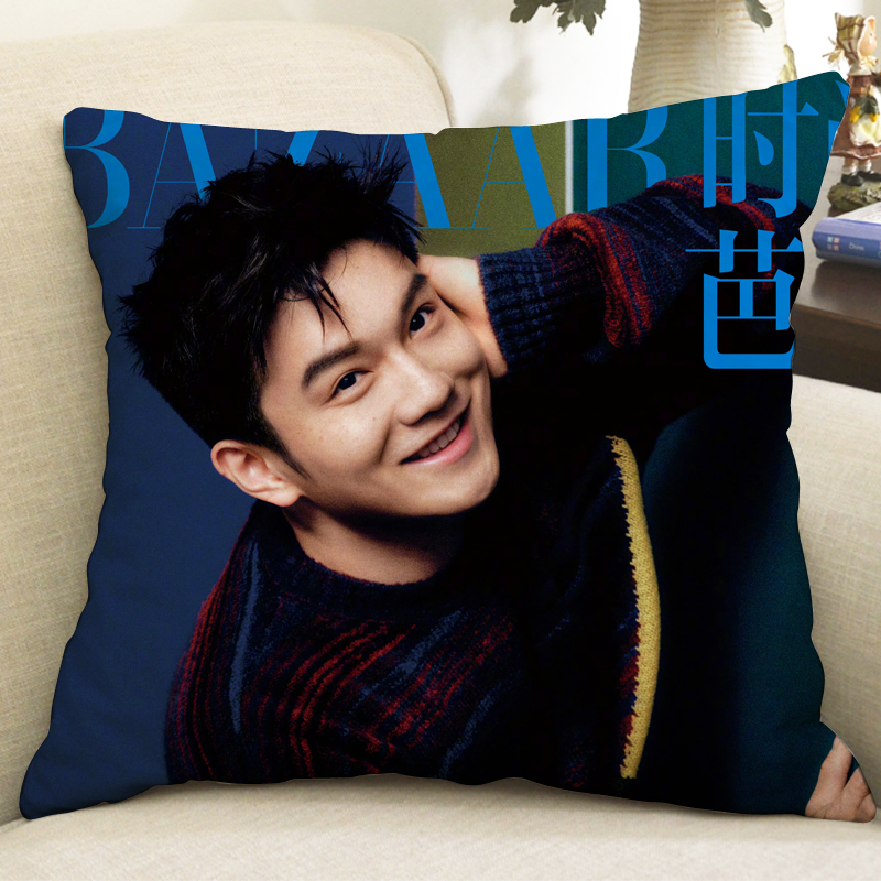 樊振东时尚芭莎周边抱枕小胖同款双面车载靠垫宿舍个性定制垫枕