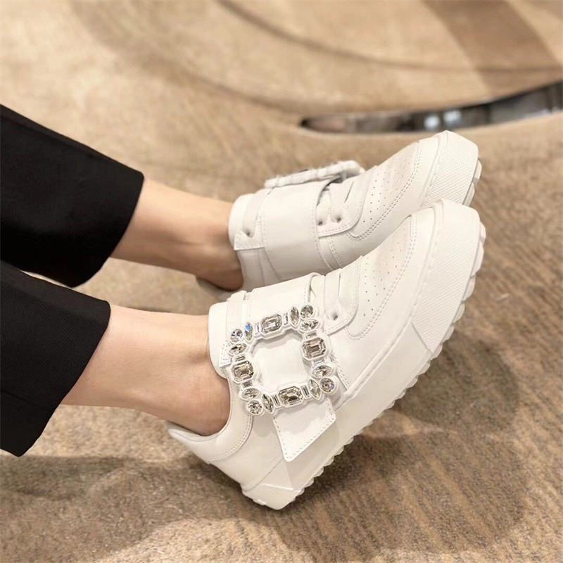 159 2023年秋冬新款小白鞋拍下备注编码