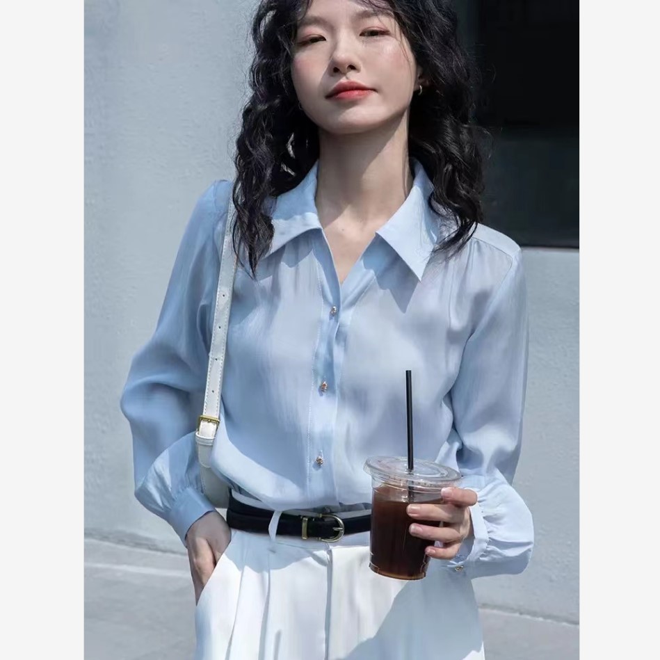 法式复古咖色衬衫女夏季新款设计感V领薄款衬衣通勤时尚蓝色上衣