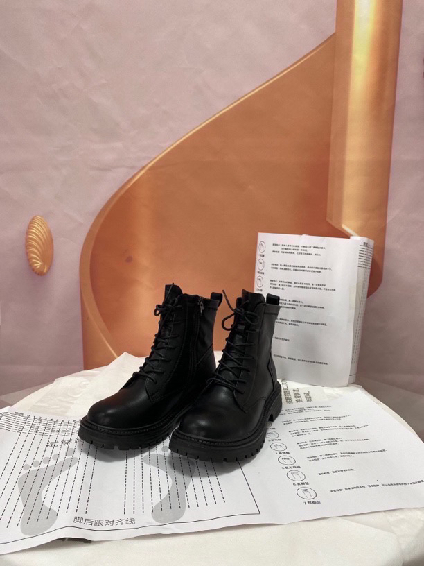 1550-3时尚潮流休闲英伦风厚底加绒马丁靴2