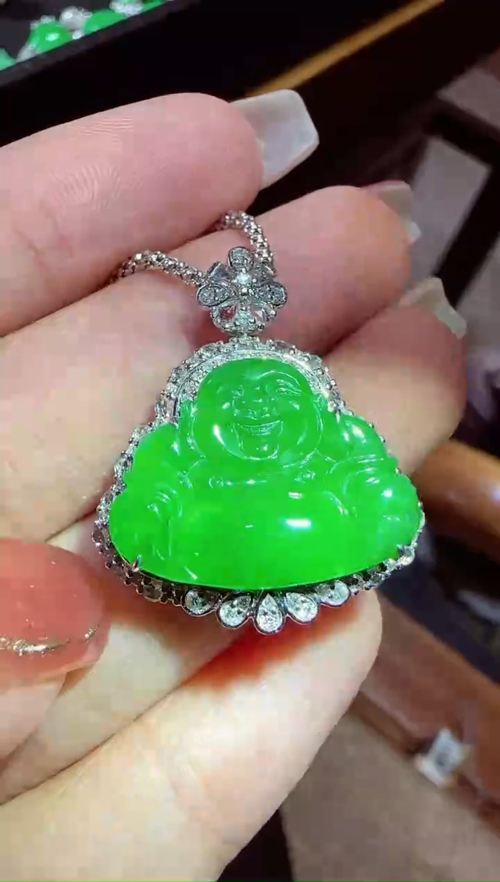 【闪购商品】翡翠吊坠(不含链)18K金镶嵌佛公