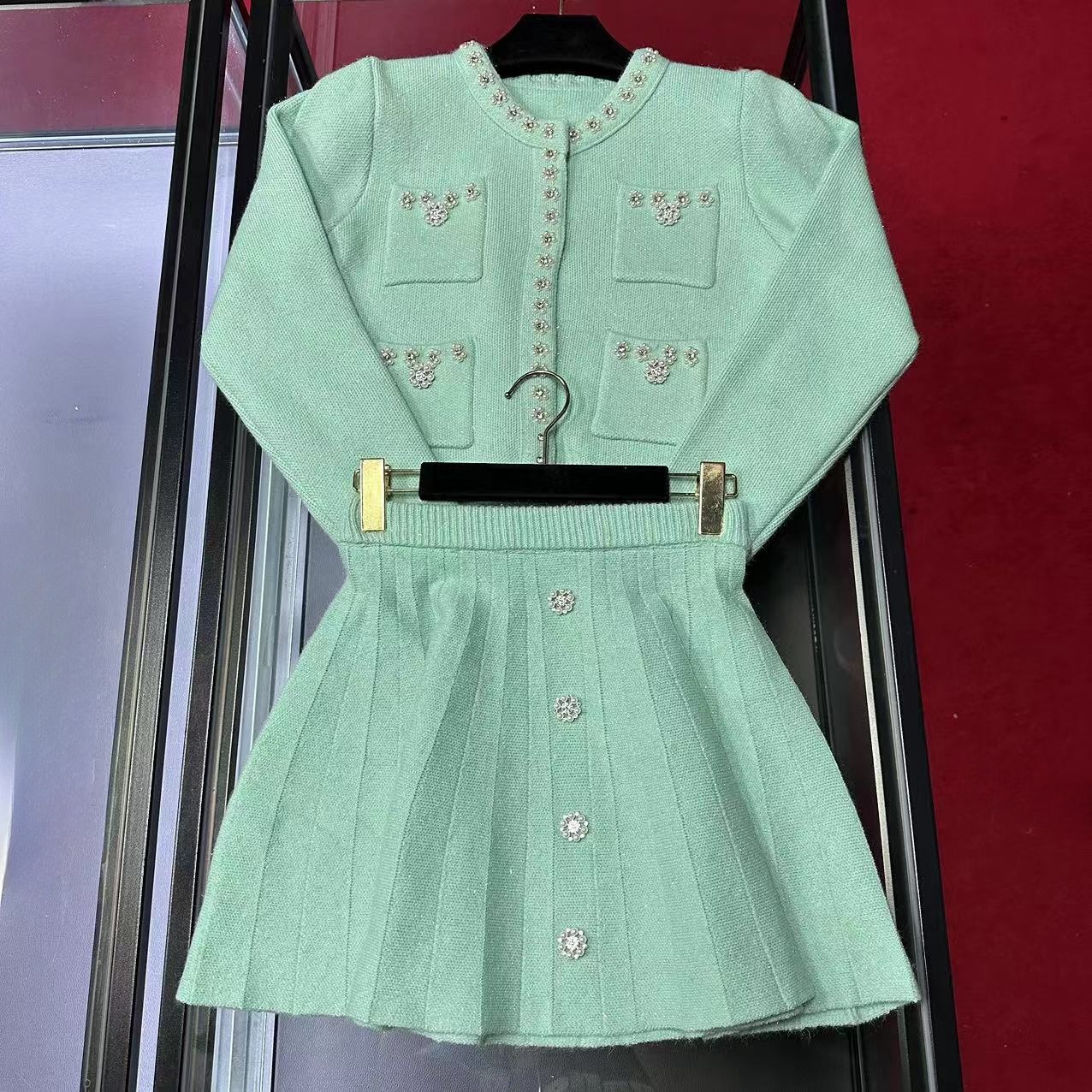 E894法式小众轻奢亮片圆领外套百褶裙套装时尚气质休闲百搭设计师