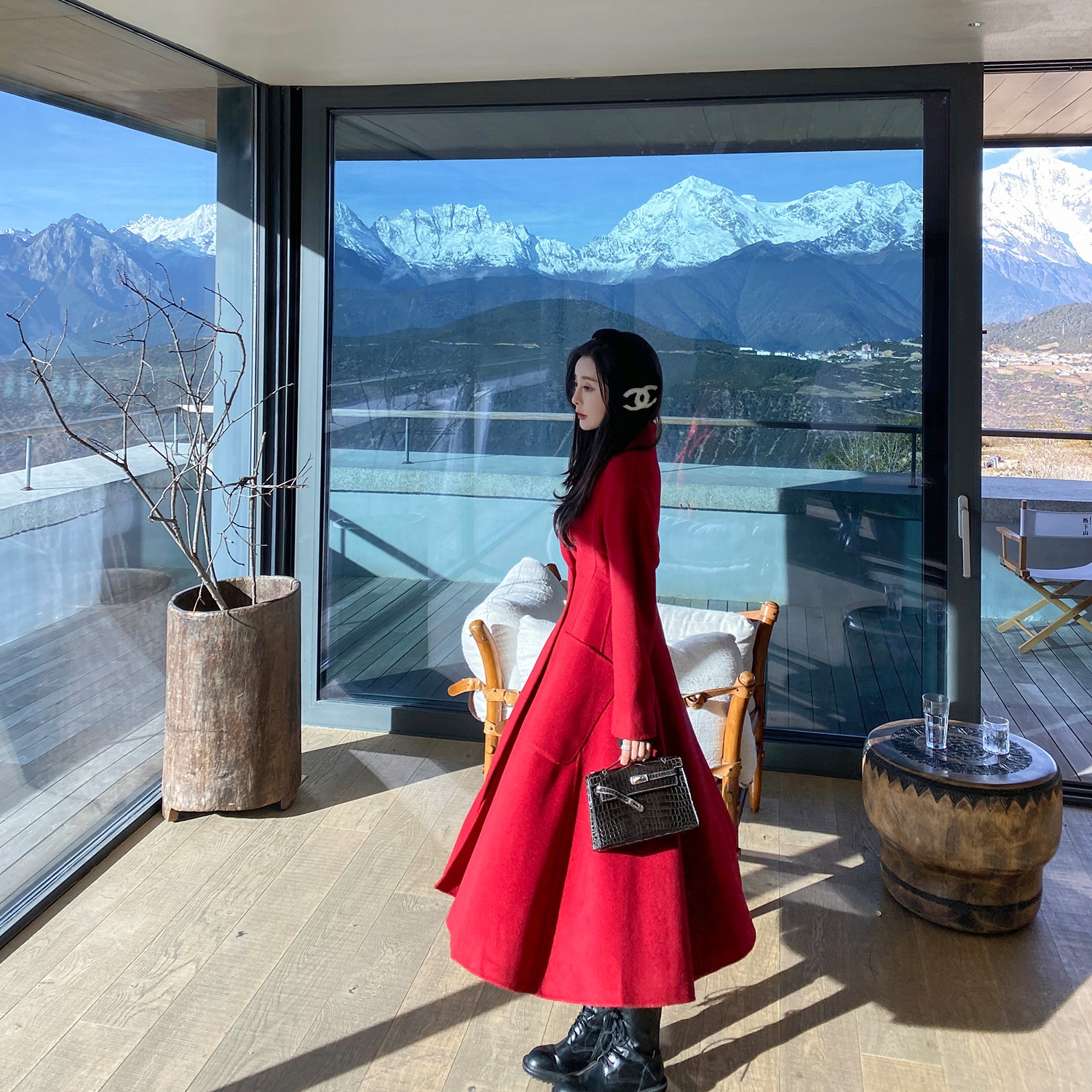 徐琳mini「柔雾小辣椒」经典返场 辣椒红圣诞大衣X200629