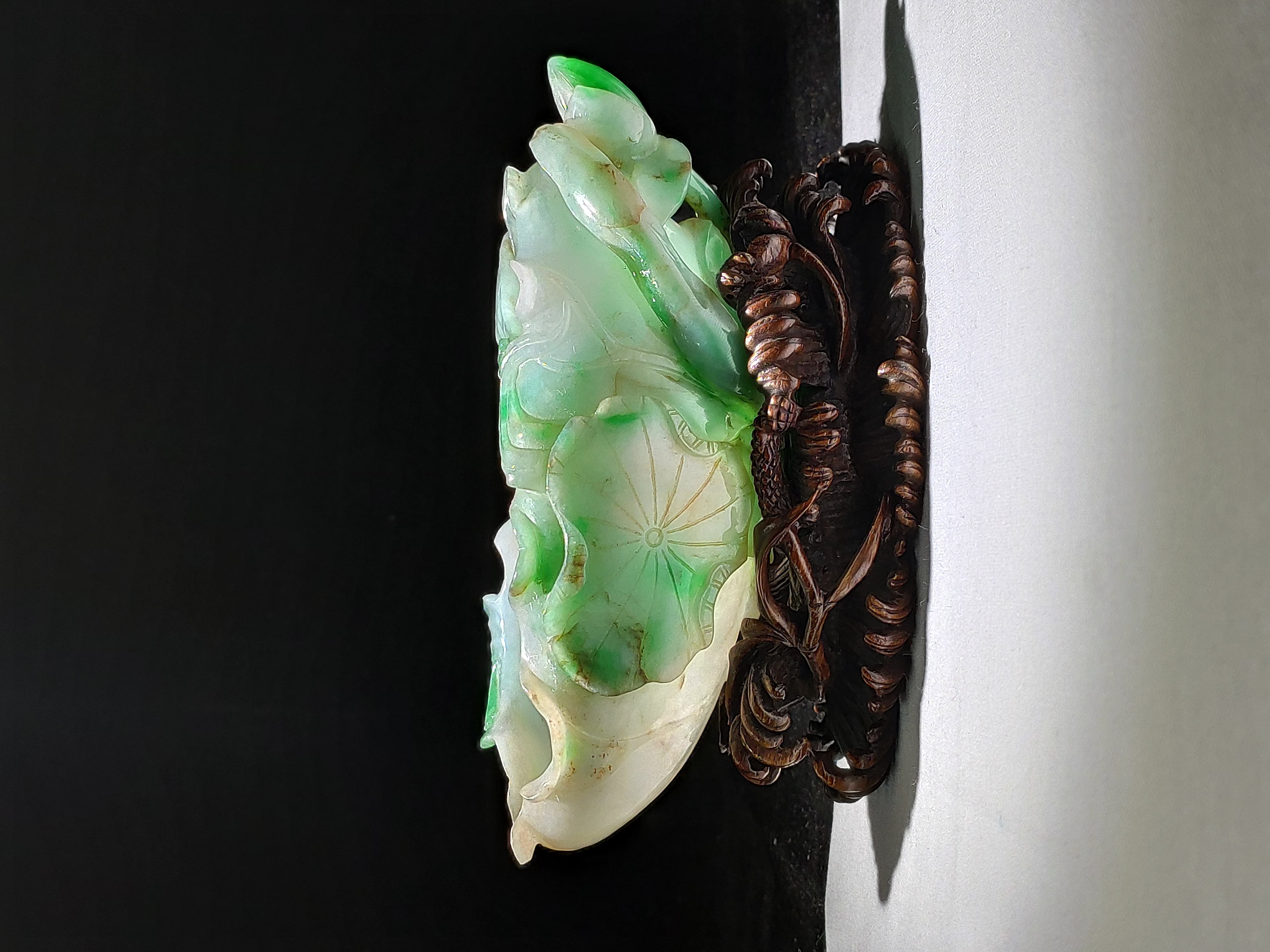 翡翠荷叶笔洗《一品青莲》