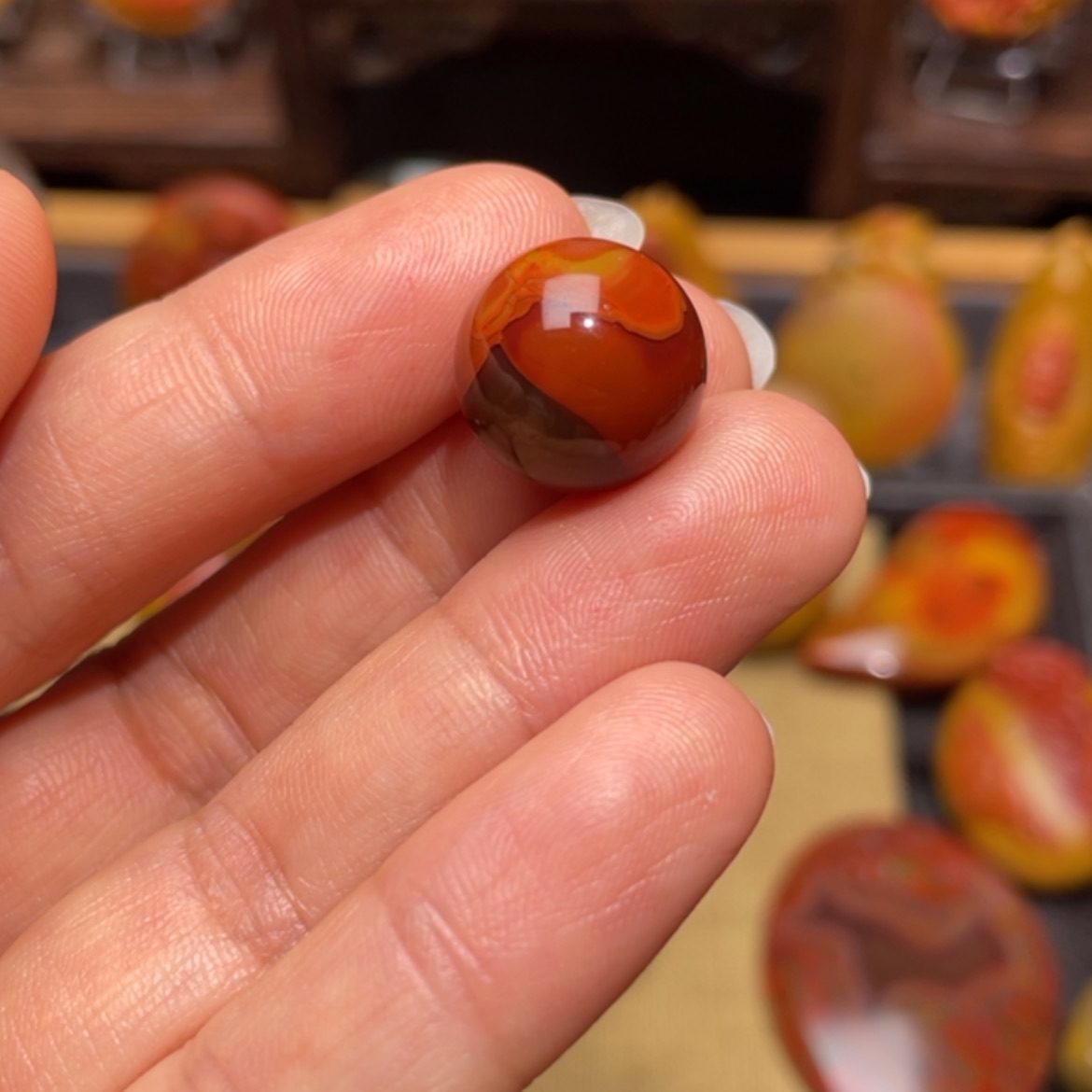【闪购商品】玛瑙/玉髓圆珠未镶嵌快***孩