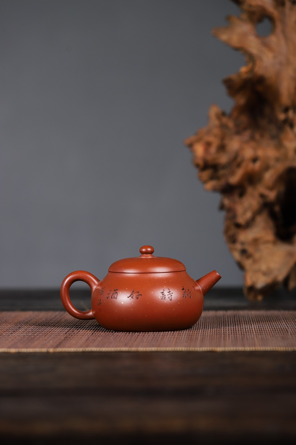 圣韵 金 汤宣武精品美壶 原矿底槽清泥 220cc 高工杨珺老师刻绘装