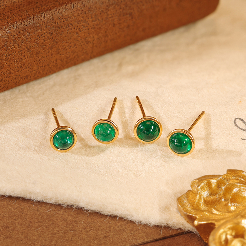 18K金镶嵌天然祖母绿耳钉耳饰 多样性随机发一对