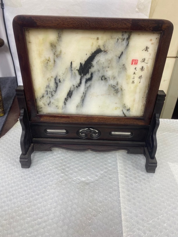 案头小屏风，高25厘米宽25厘米