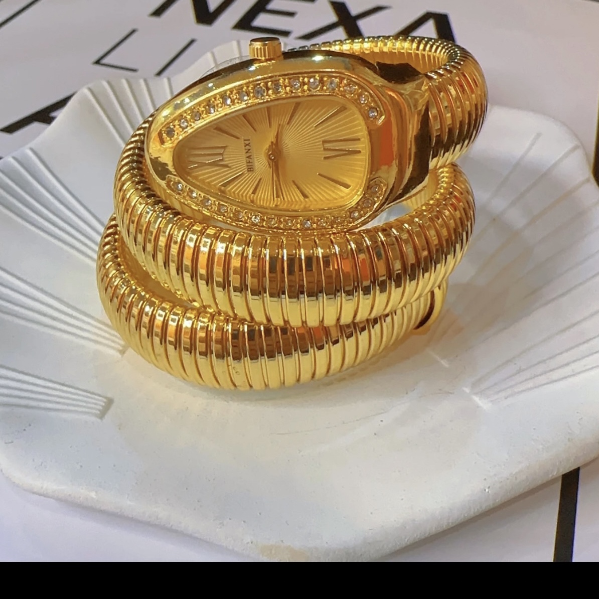 铁合金手镯 设计师款时尚蛇头金色三层手镯