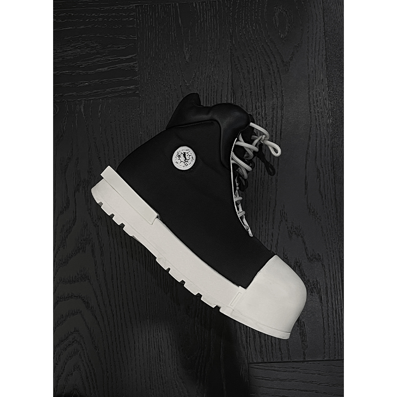 龙叨叨秋季新款潮流美式设计感厚底增高系带高帮大圆头休闲板鞋