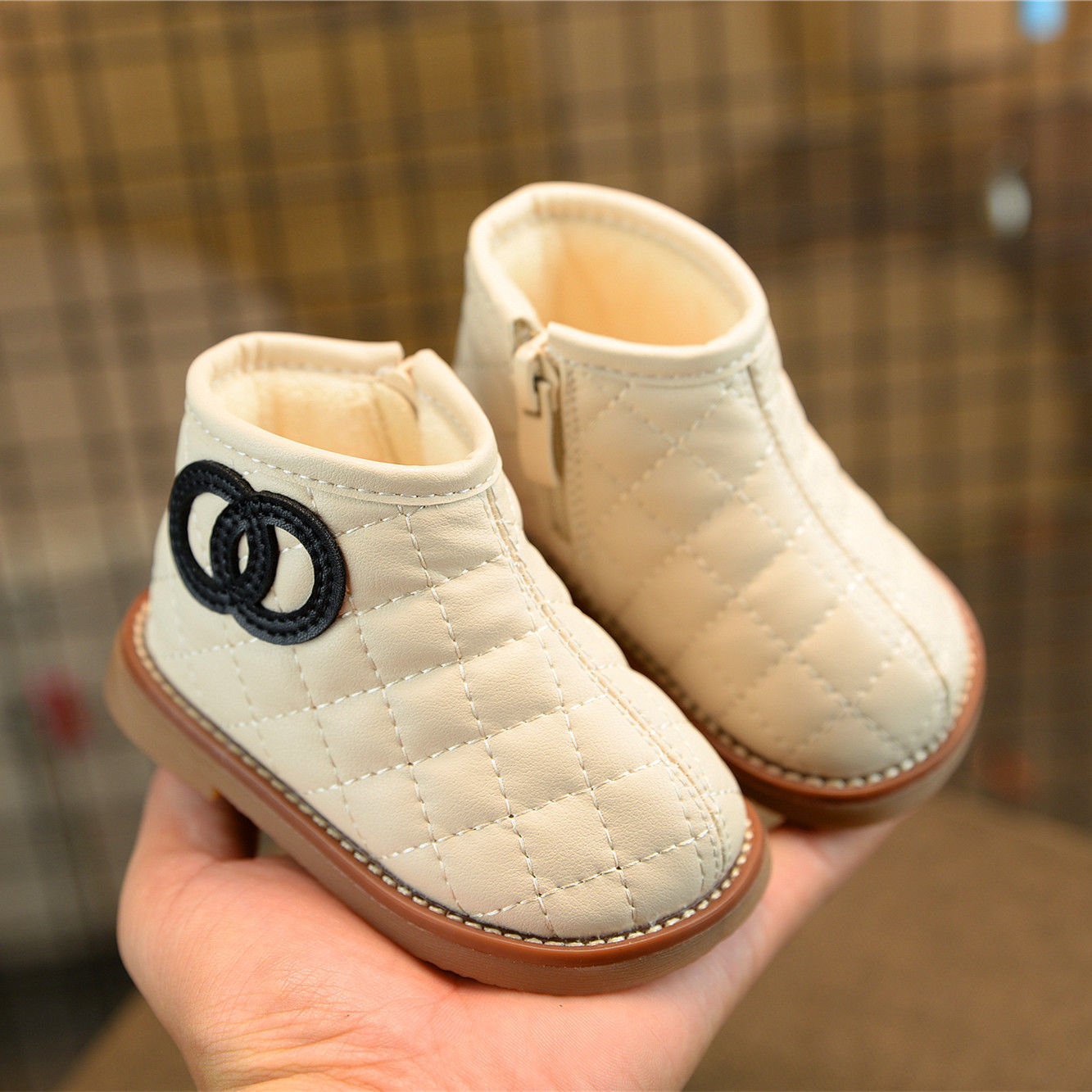 女宝宝靴子秋冬季大棉鞋子新款加绒女童公主学步软底婴幼儿小童鞋