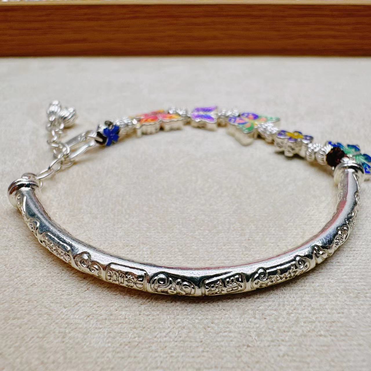 足银手链 足银手链珐琅彩蝴蝶9999手链吉言铃兰花半镯半链送女友