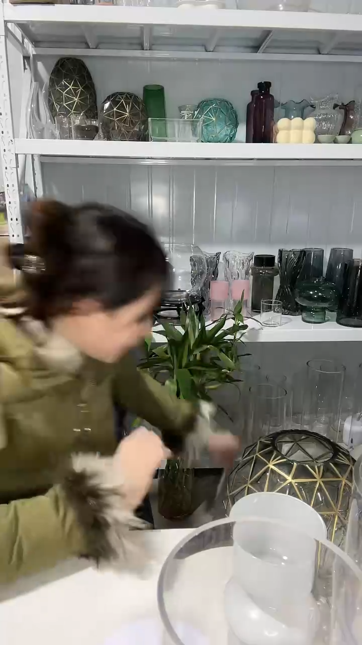 【闪购商品】球形金边烟灰