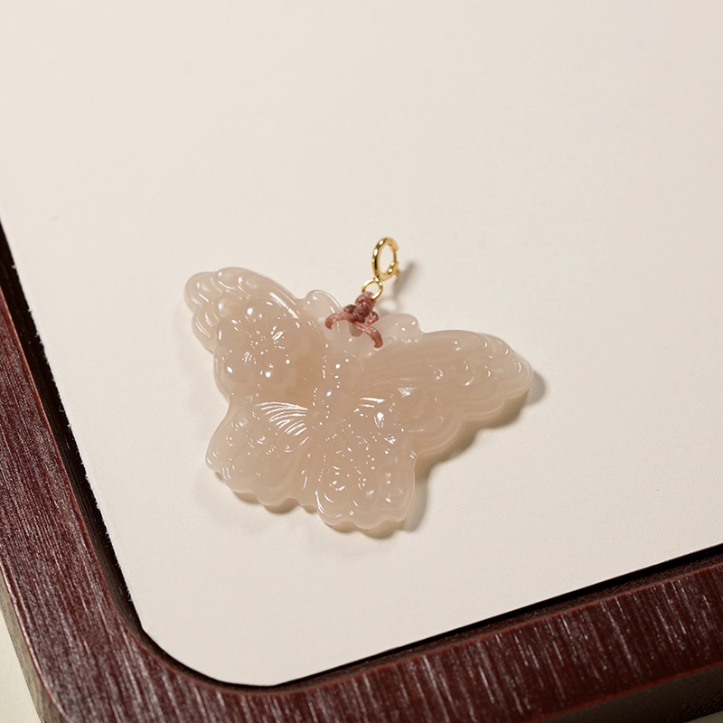 【石泽珠宝】36MM和田玉藕粉蝴蝶+18k金镶嵌气质多样性发货