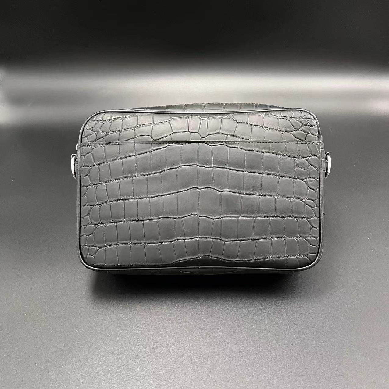 WE肚亚光雾面经典相机一包两用手包单肩斜挎