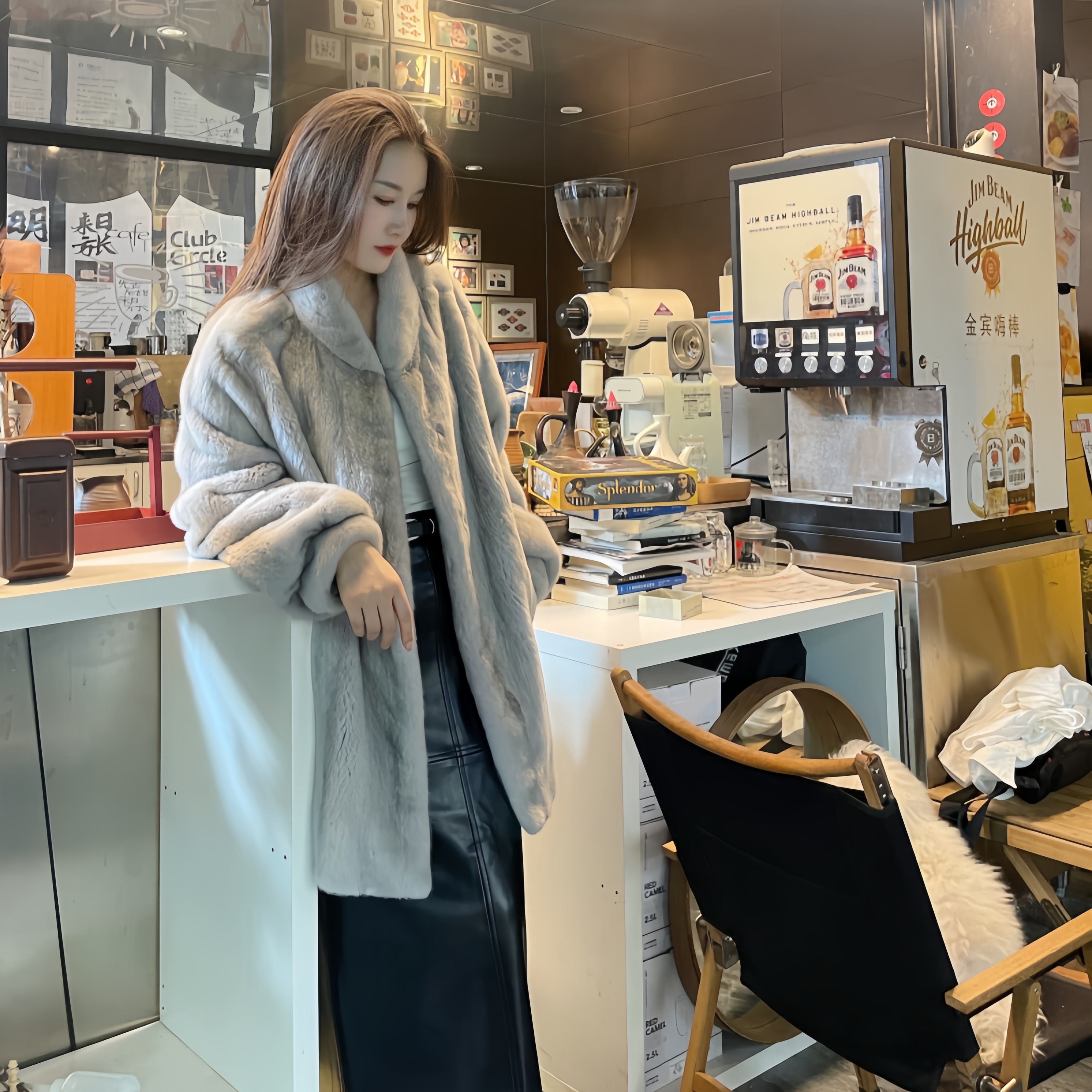 【貂迪】丹麦进口短二天鹅绒级水貂蓝宝石设计师立领冬款外套H2026