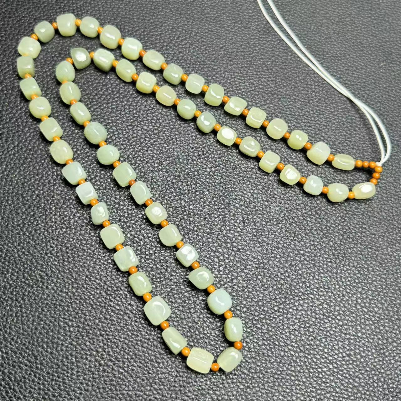 天然新疆和田玉青白玉卡7左右 （12）