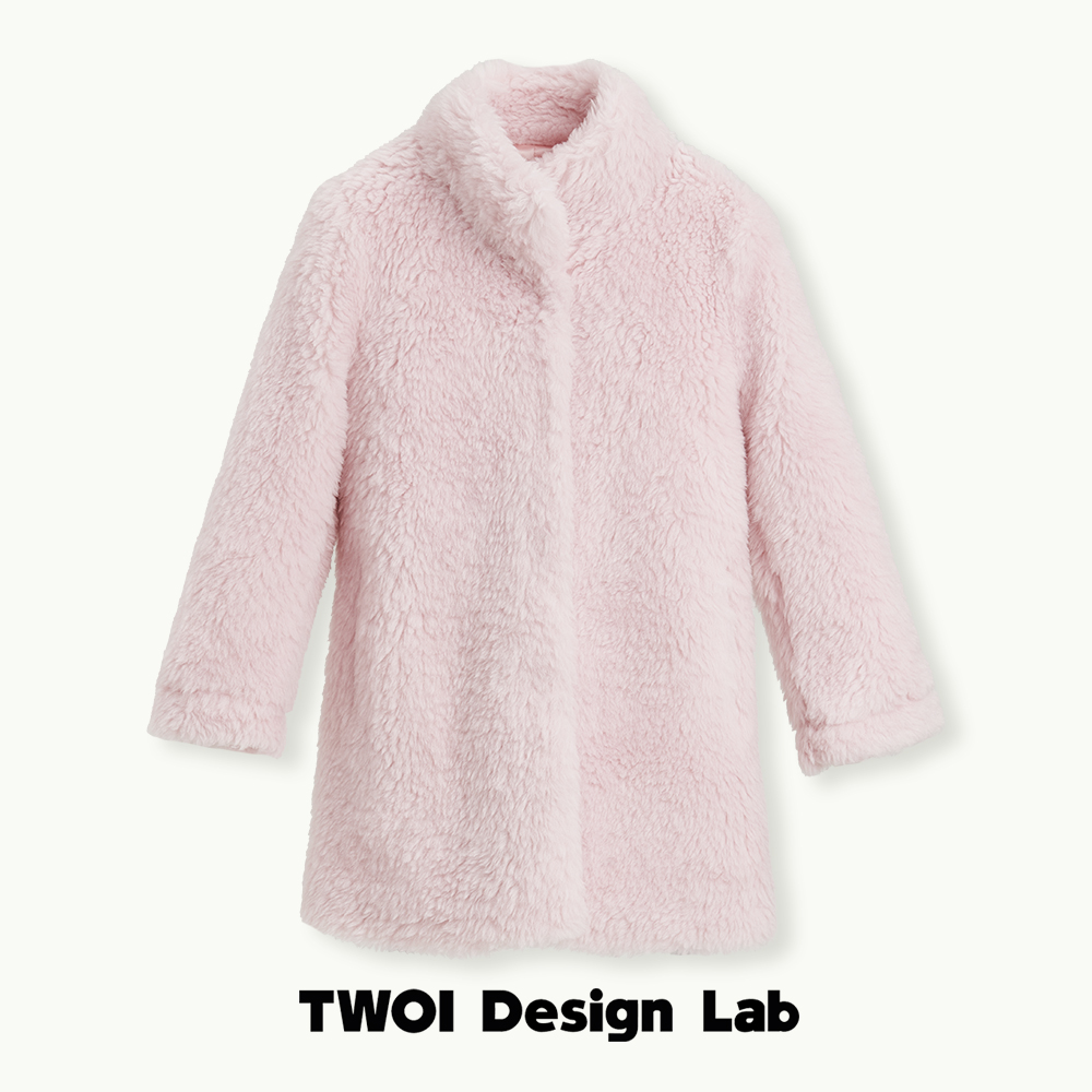 TWOI Design Lab"毛绒绒" 「奶油粉100%羊毛粉草羊羔毛中长外套」