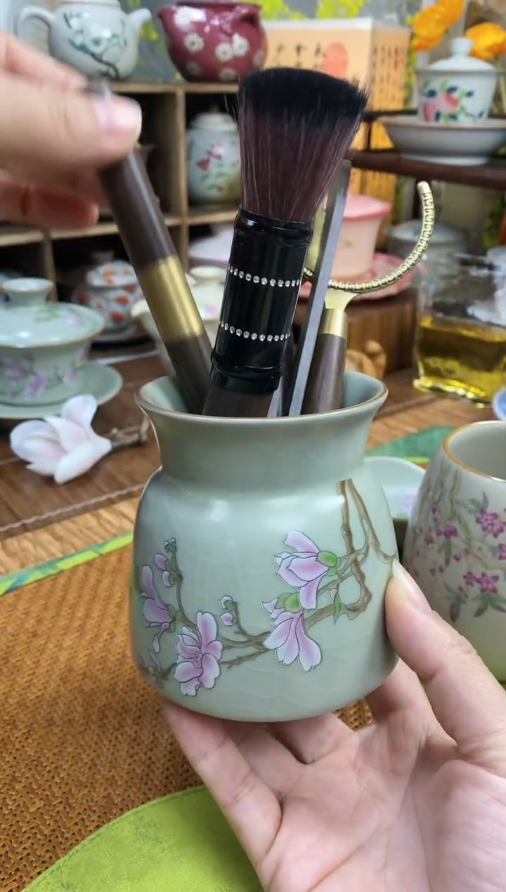 【闪购商品】豆青玉兰六君子1