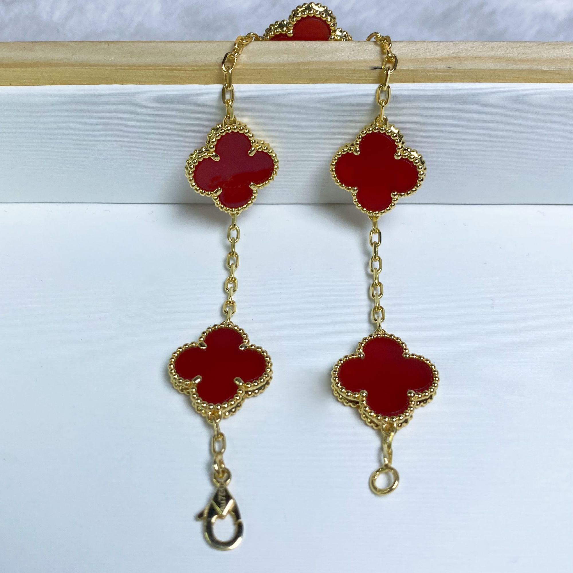 18K黄红玛瑙15mm四叶草手链