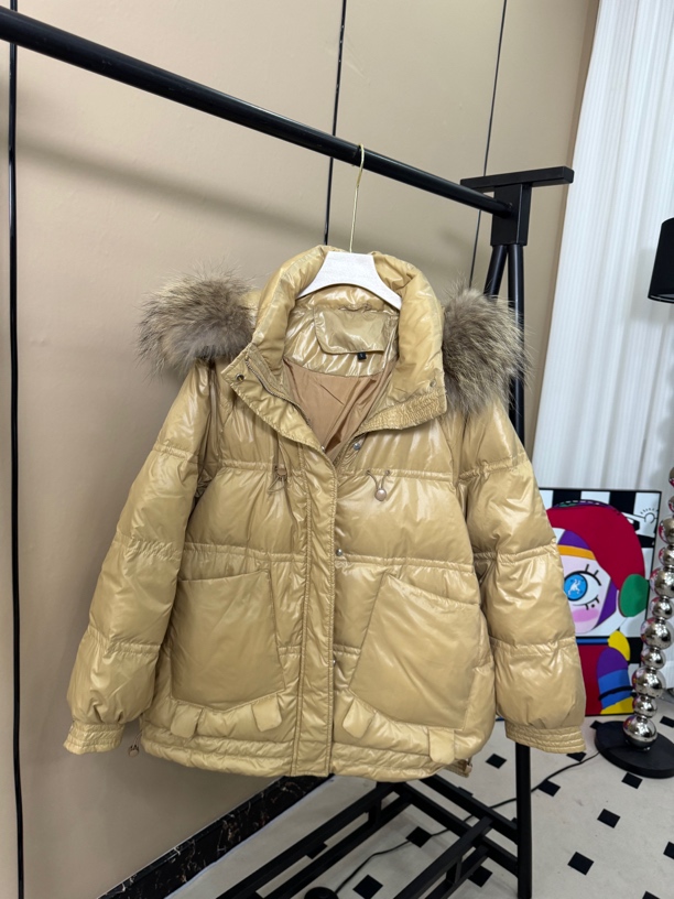 冬装短款秋冬外套冬季长款大帽大领孤品加厚毛领棉服休闲连帽时尚