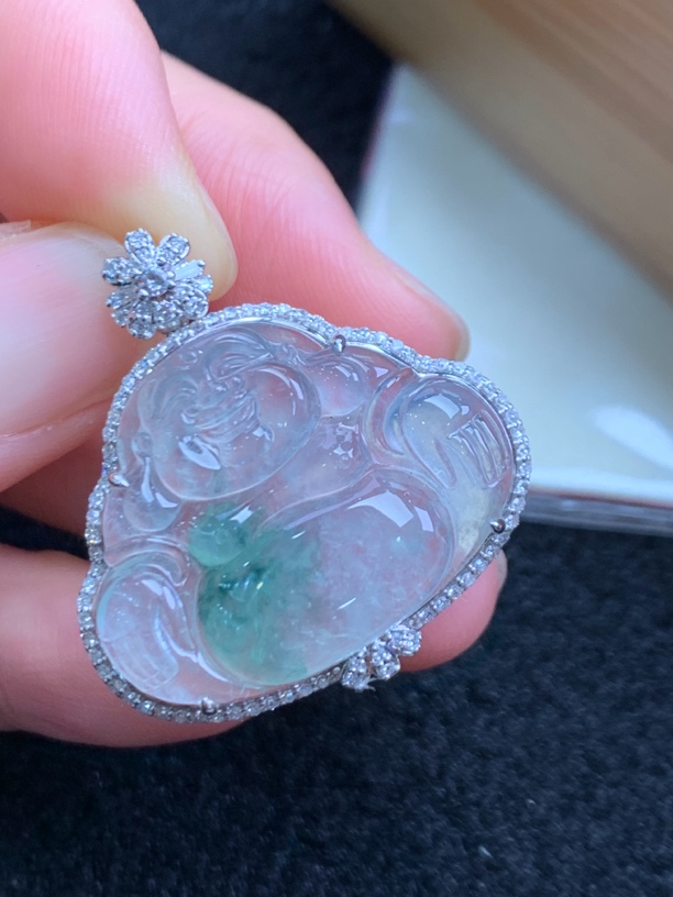 18K镶嵌缅甸A货翡翠冰种一刀切木那飘花佛公冰透气质