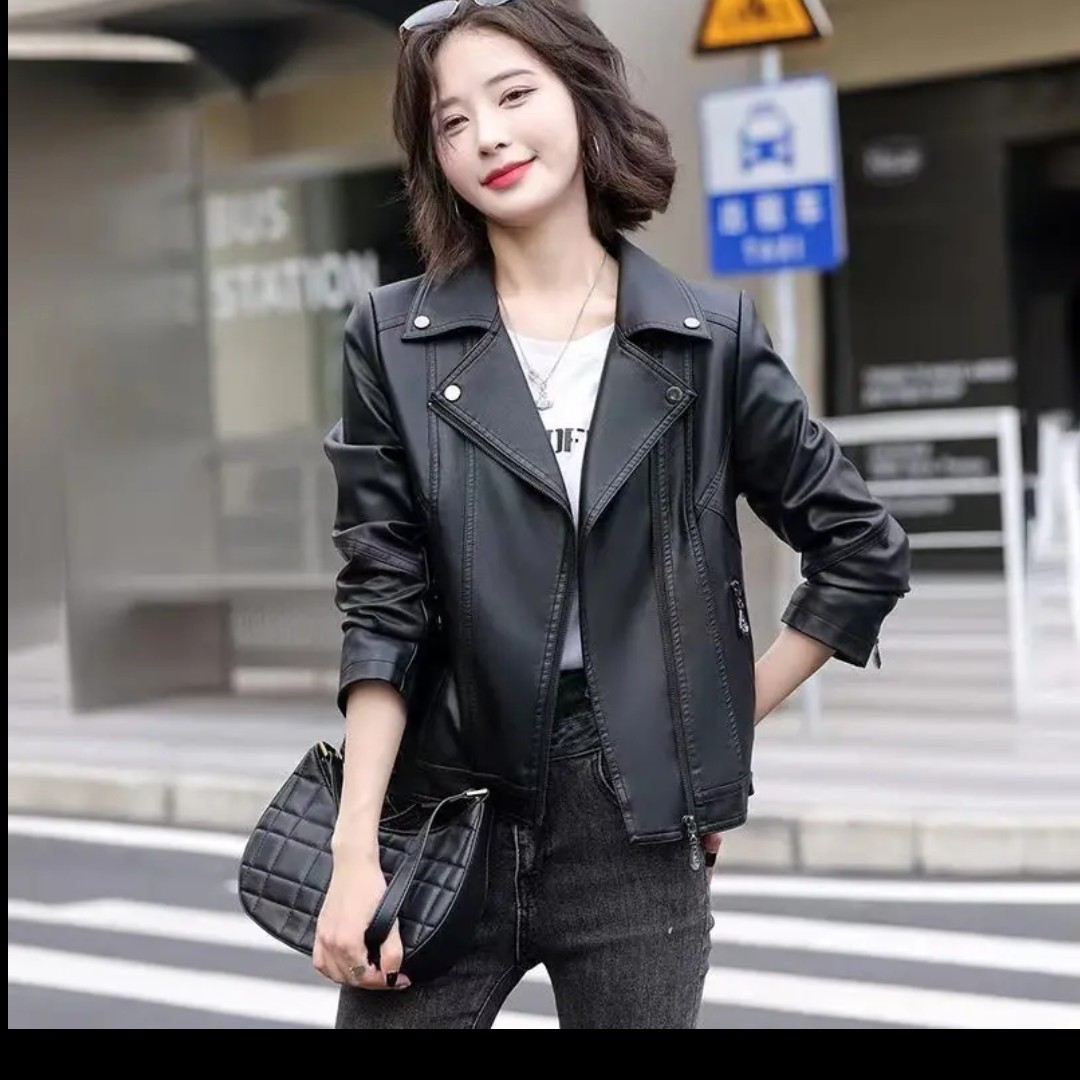 秋季新款皮衣女外套时尚机车小西装皮夹克短款修身