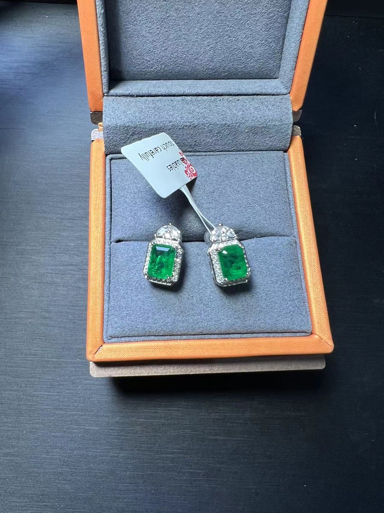 非金属耳饰   A136LE浪漫曼谷之旅时尚轻奢绿色镶嵌耳饰耳钉