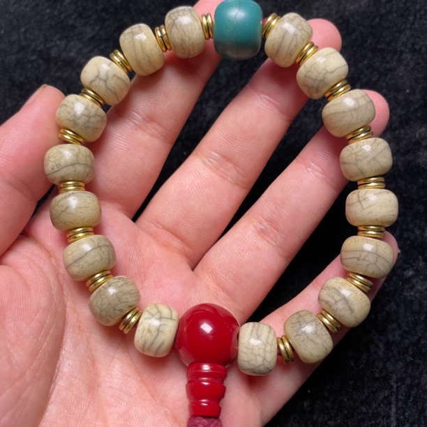 藏区回流琉璃手串直播间拍