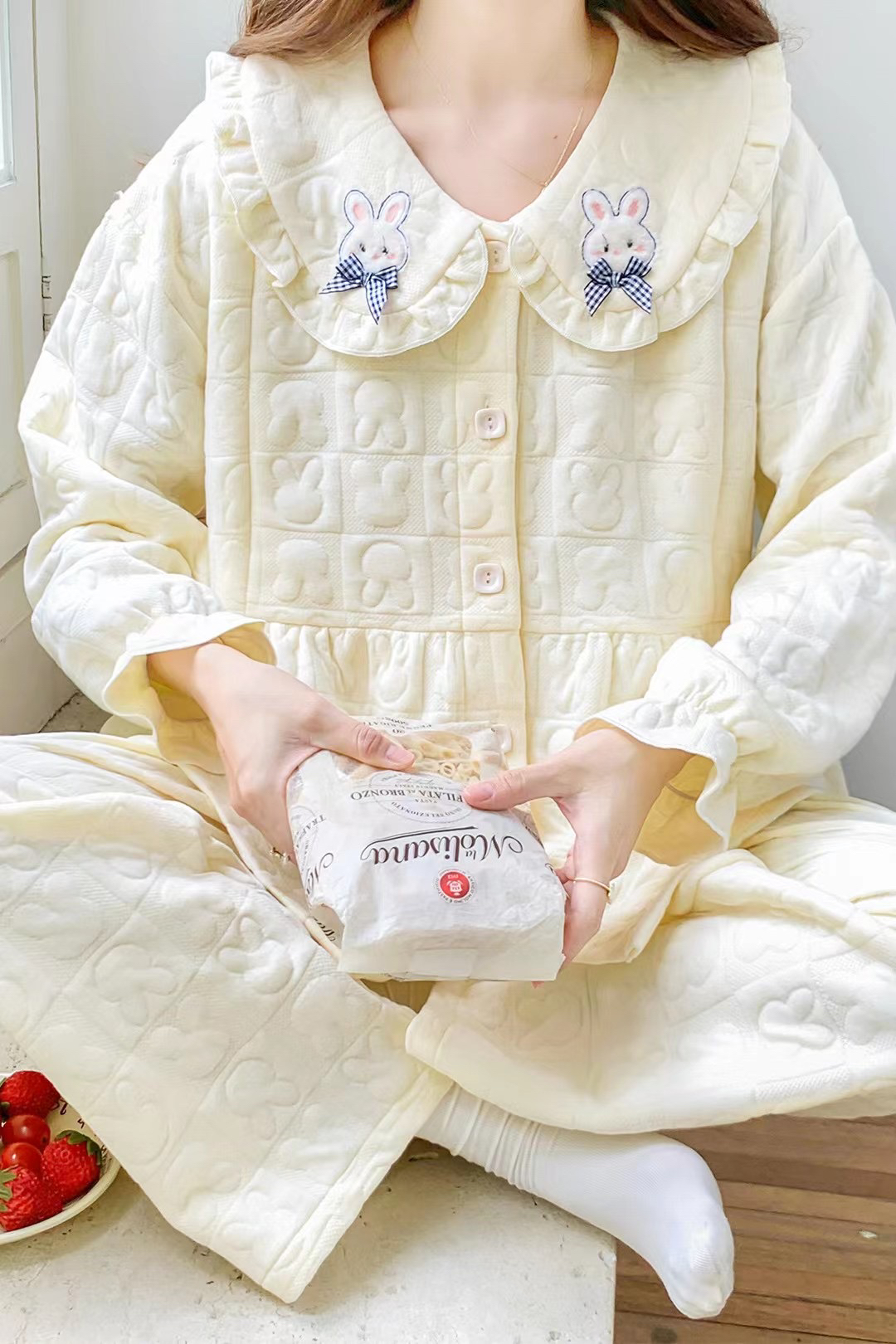 时尚款夹层棉侧开口产后哺乳月子服