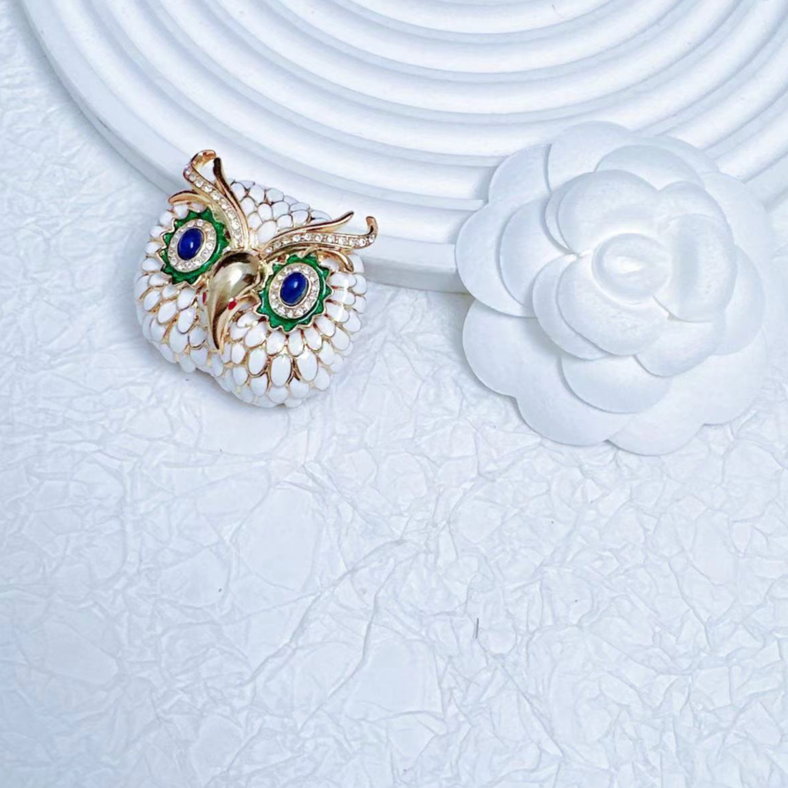 95新  柚礼中古/KJL白色猫头鹰胸针大号MP