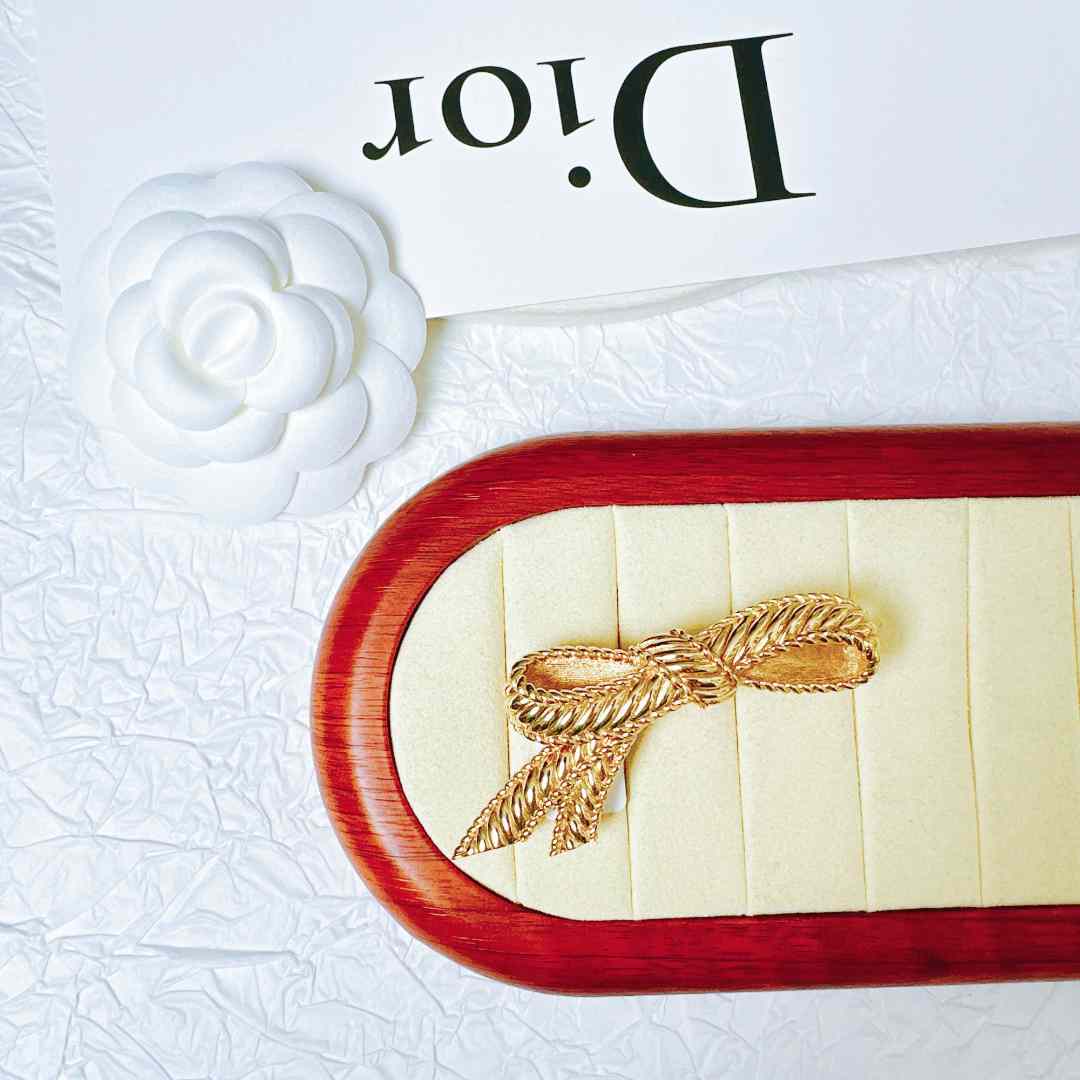 95新 DIOR/迪奥 柚礼中古/迪奥素金蝴蝶结胸针LZ407773