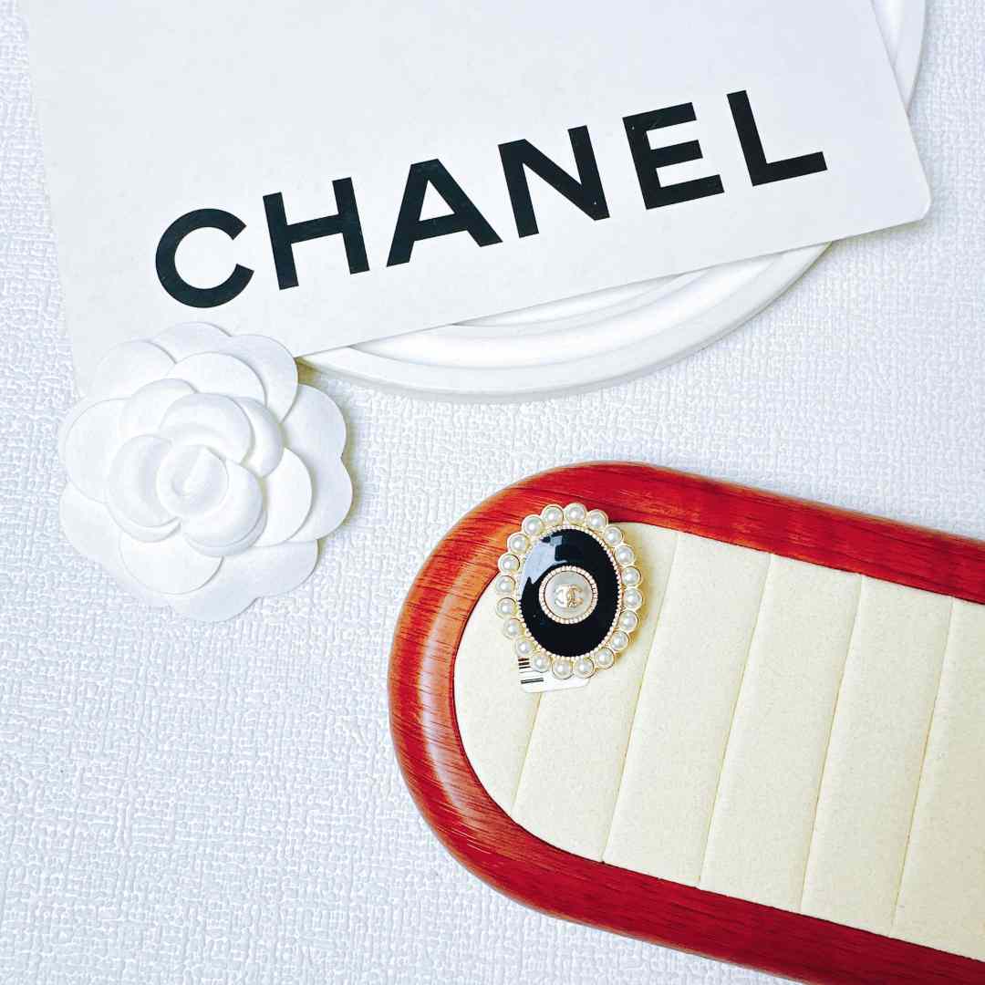 95新 Chanel/香奈儿 柚礼中古/香奈儿黑金珍珠椭圆胸针LZ407829