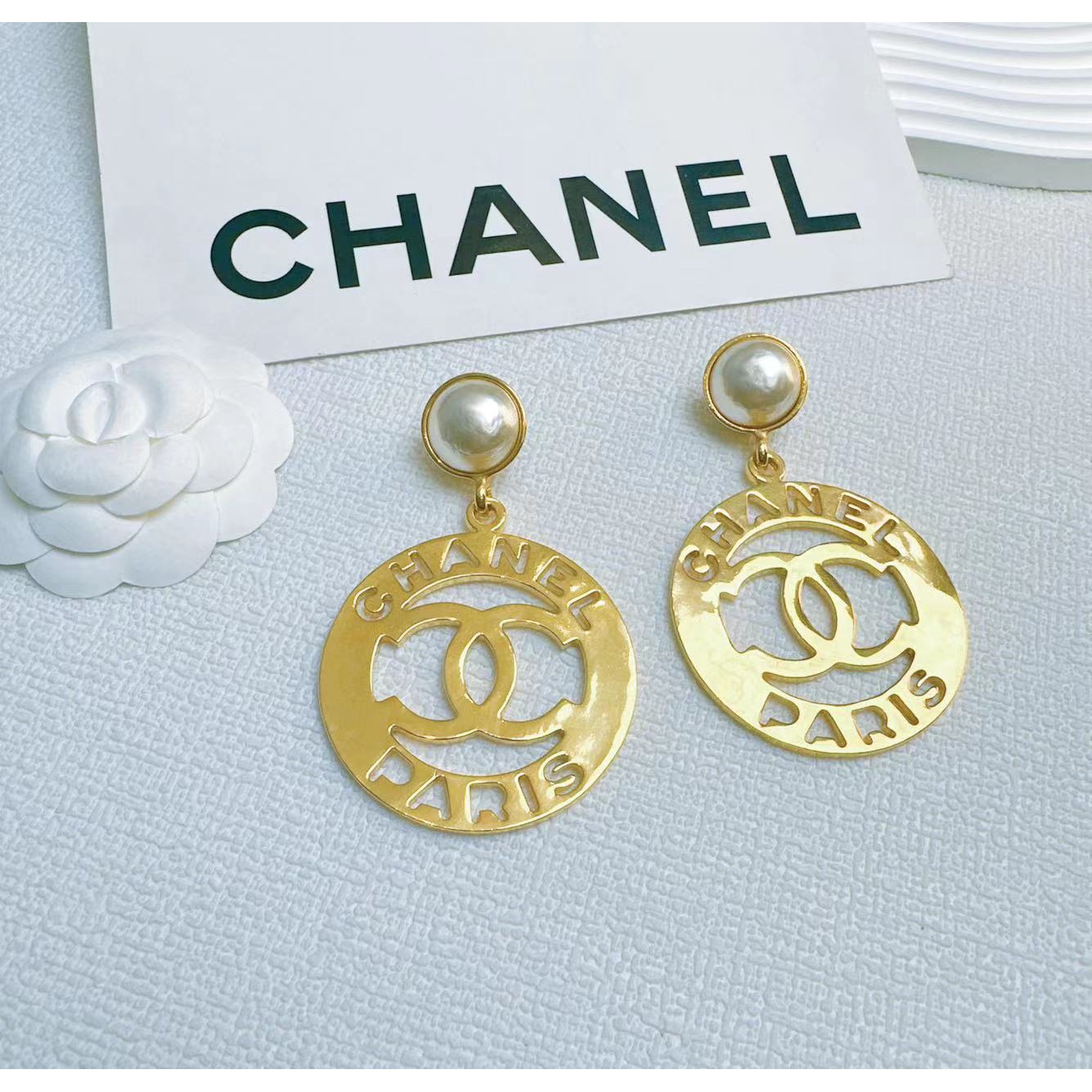 95新 Chanel/香奈儿 柚礼中古/香奈儿珍珠圆盘扫肩耳夹cq406041