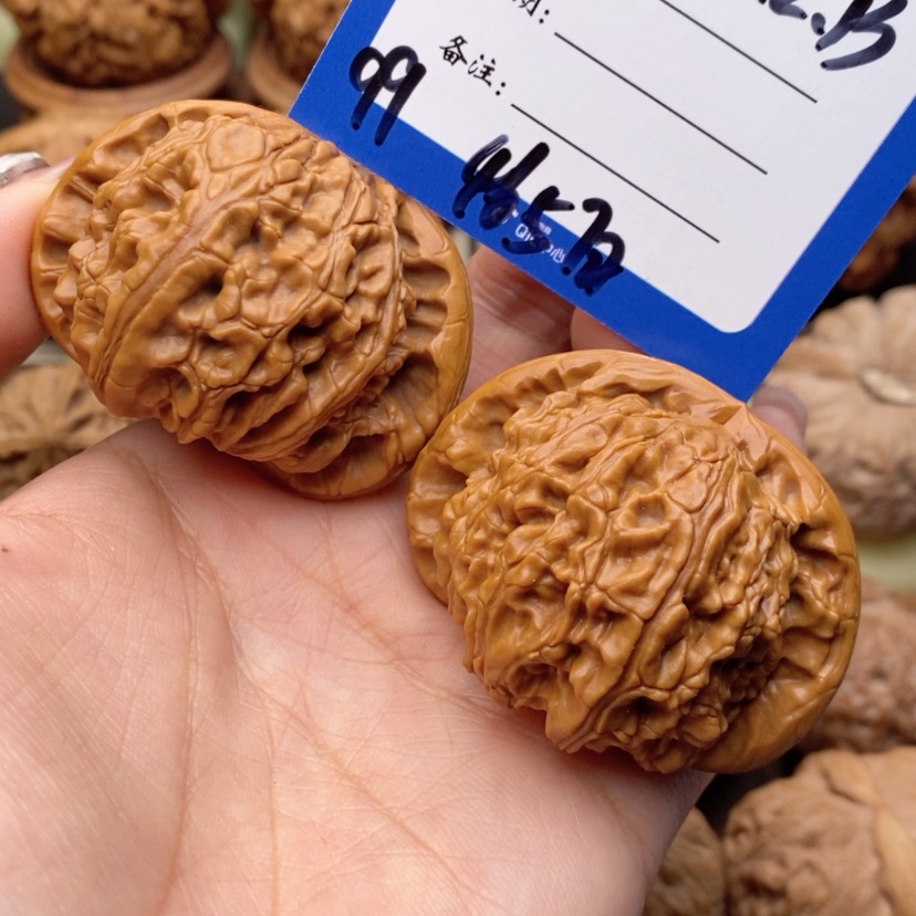 【闪购商品】文玩核桃吊坠99号46.5白狮子
