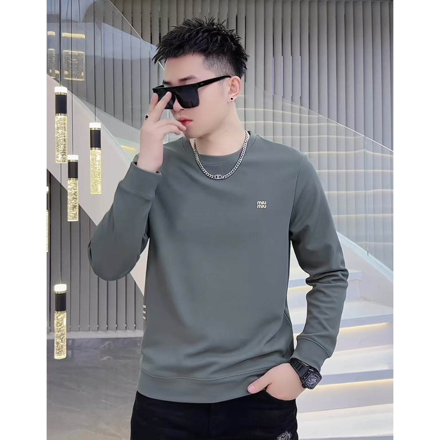 男士新款 圆领商务时尚长袖百搭简约潮流卫衣