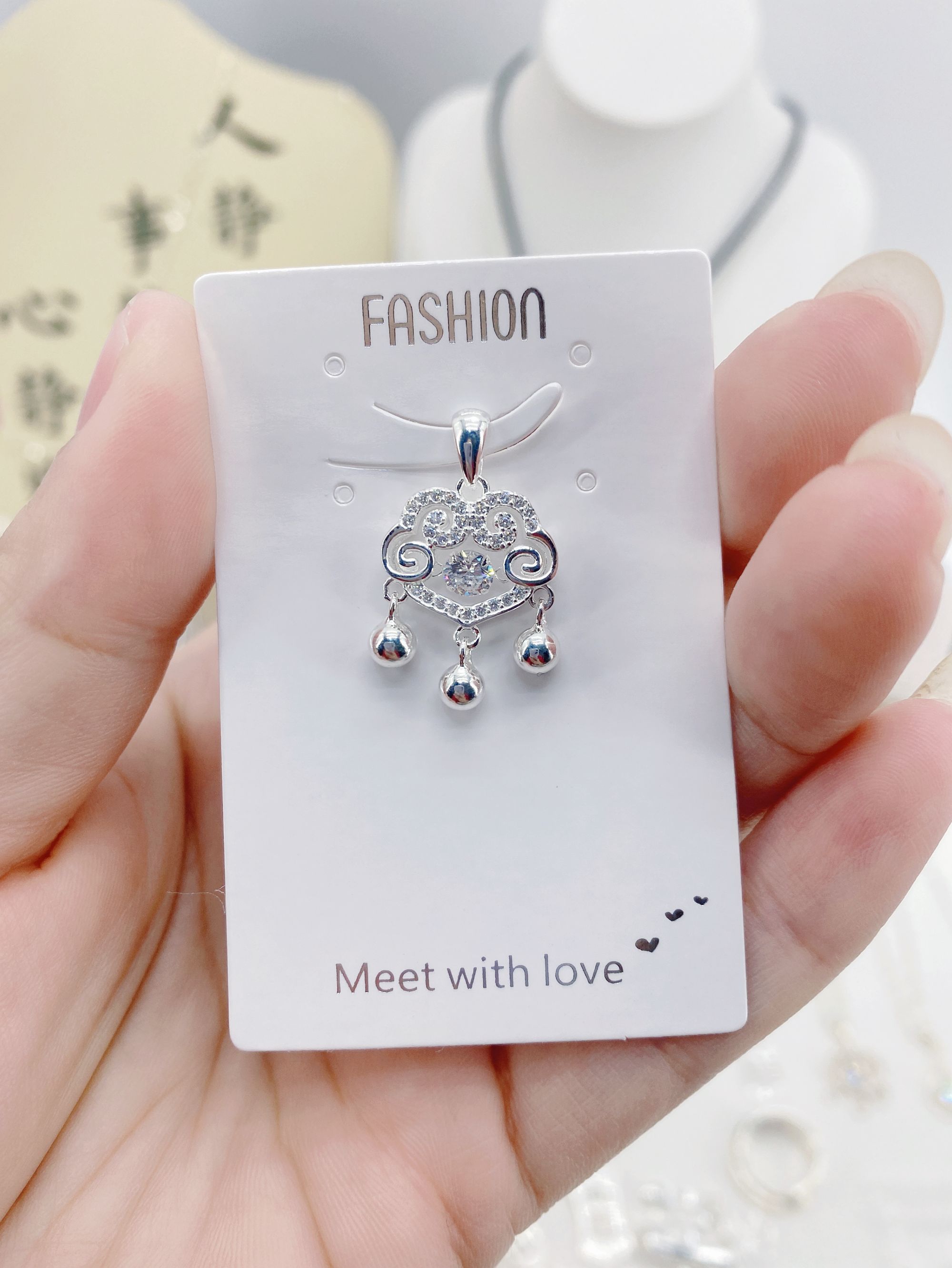 吊坠足银合成锆石 足银990锆石吊坠 轻奢时尚百搭 看好款式再拍