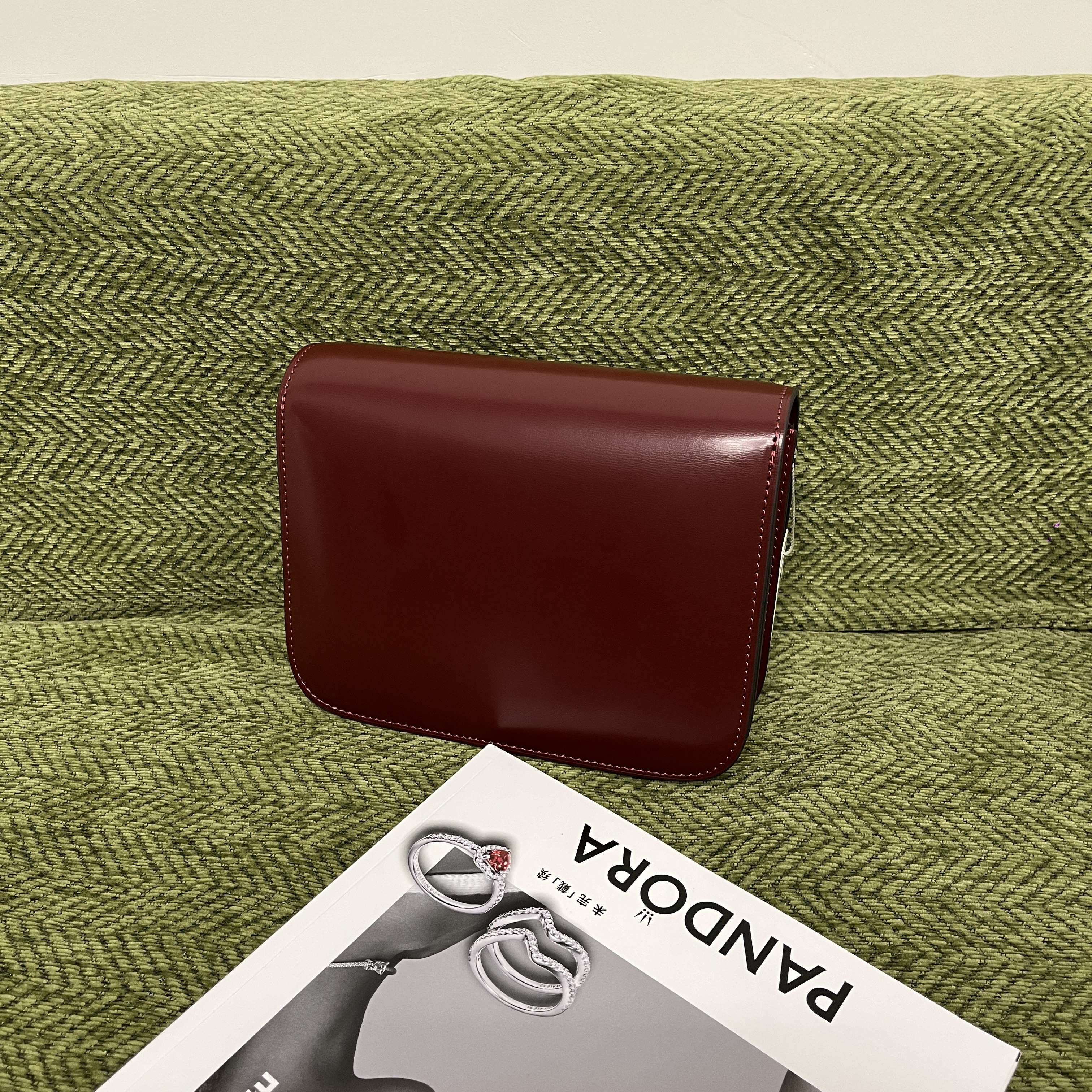 时尚女士【137】真皮单肩斜挎包经典翻盖红色女包