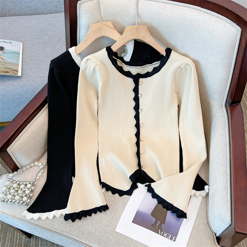 大码法式撞色喇叭长袖毛衣女2023冬季时尚不规则气质修身针织上衣