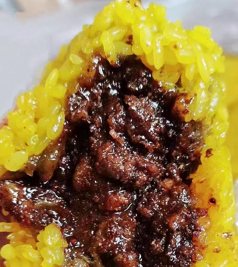 云南德宏傣味小吃染饭黄花糯米饭团黄花粑粑苏子糖心真空袋装200