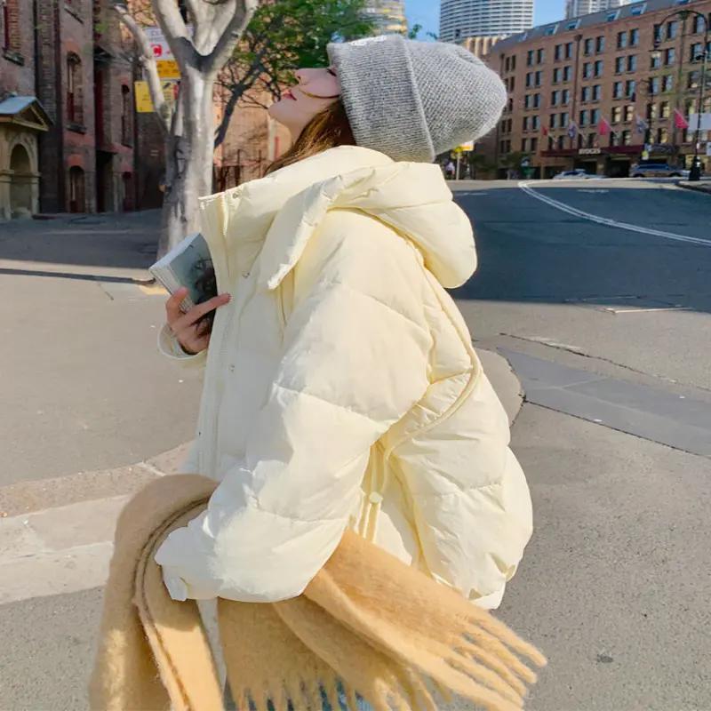 黄色奶呼呼羽绒服女短款2023冬季新款高级感炸街流行爆款加厚外套